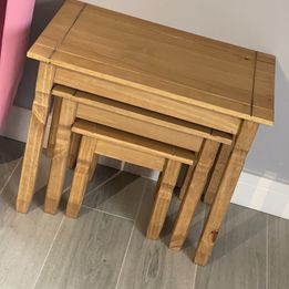 Set of 3 Movian Corona Nest Of Tables, Solid Pine Wood