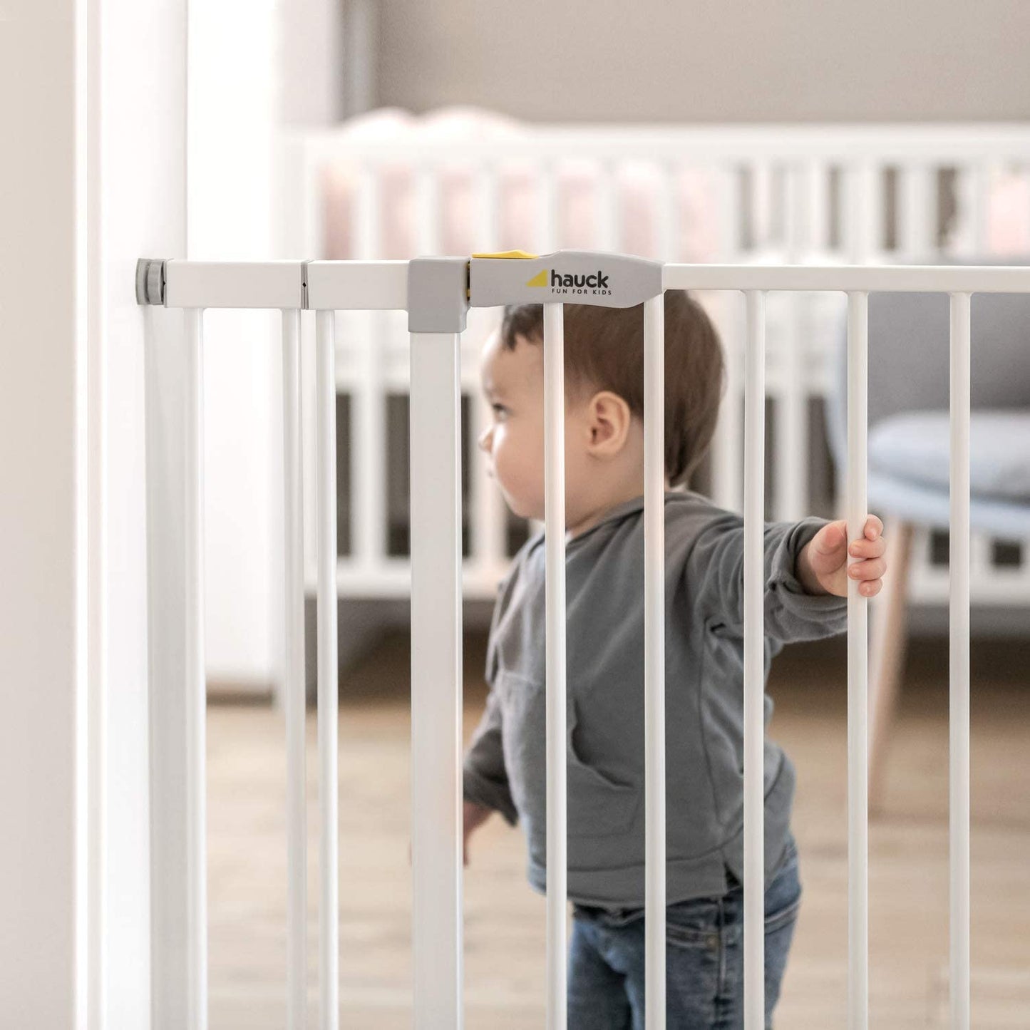 Baby Gate for Doors & Stairs Open N Stop inclusive 9 cm Extension, Widths 84 to 89 cm, Metal, White