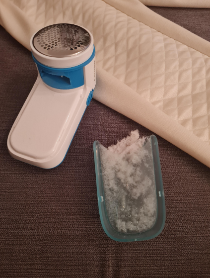 Philips Fabric Shaver - bobble remover for clothes