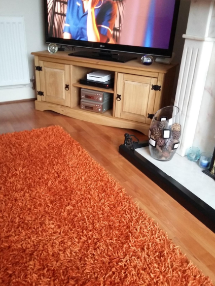 Corona TV Stand 2 Door Flat Screen Unit Television Cabinet Solid Mexican Pine Wood