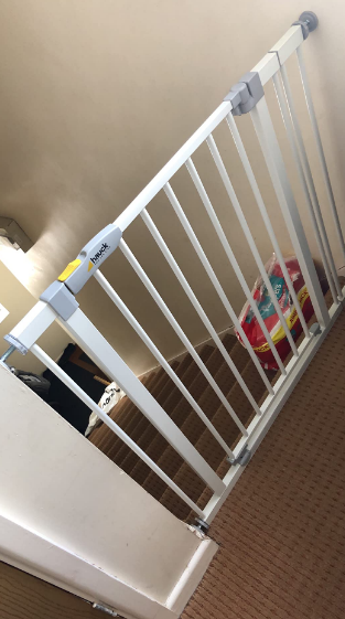 Baby Gate for Doors & Stairs Open N Stop inclusive 9 cm Extension, Widths 84 to 89 cm, Metal, White