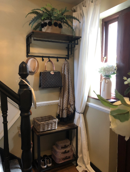 Rack Wall-Mounted with 5 Hook, Hanging Rail, Versatile for Entryway