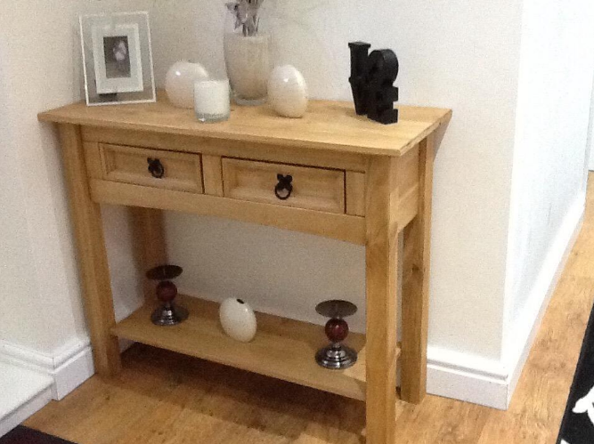 Corona 2-Drawer Console Table - Pine