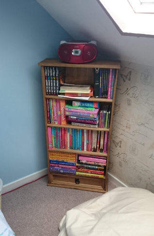 Corona Bookcase, 1 Drawer, Blu-ray/CD Rack, Solid Pine Wood