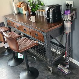 NEW! Set of 2 Bar Stools with Chrome Footrest and Base Swivel Gas Lift FREE SHIPPING